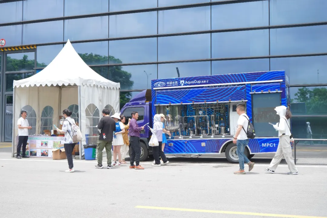 AquaCup Mobile Drinking Water Vehicle Provides Clean Water Supply at Strawberry Music Festival_02